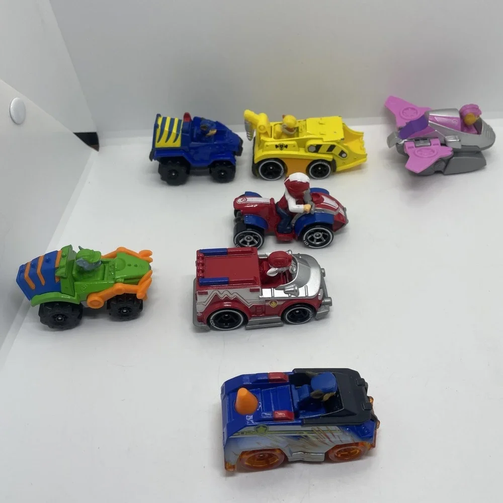 PAW Patrol, 7 Collectible‎ Die-Cast Toy Cars,...Spin Master
